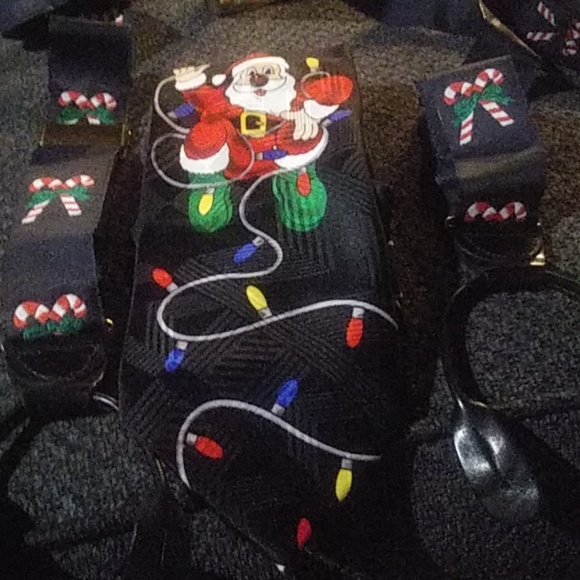 Daland designs Other - Daland Designs Xmas necktie $38+ free  suspenders
